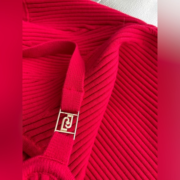 πππLIU.JO CHERRY RED RIBBED DRESS - Picture 13 of 16